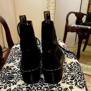 Dr martens black size 10